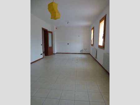 Appartamento in Affitto a Gaiarine, 600&euro;, 100 m²