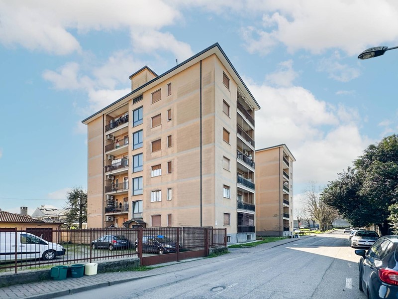 Trilocale in Vendita a Canonica d'Adda, 118'000&euro;, 93 m²