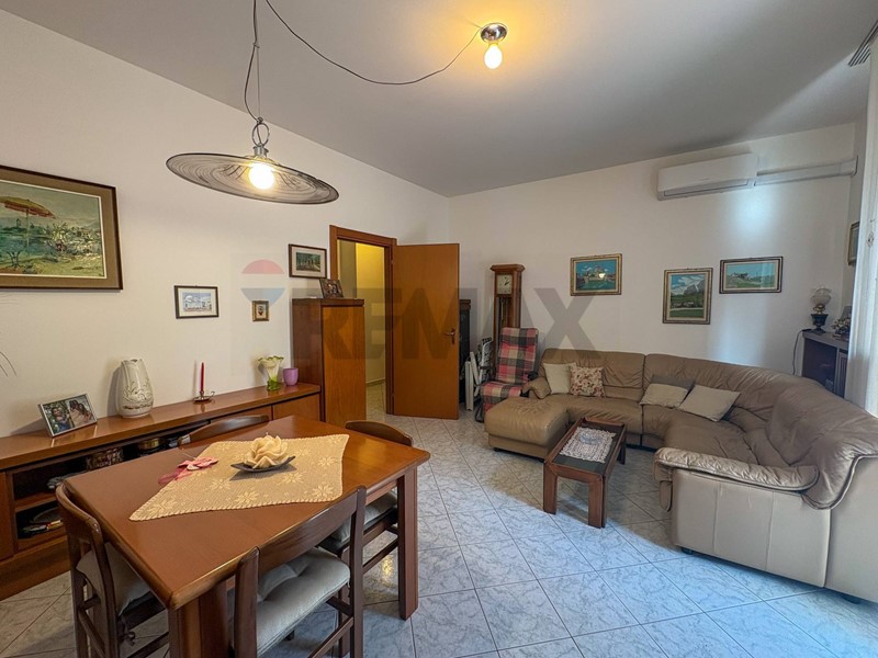 Trilocale in Vendita a Arcisate, 129'000&euro;, 107 m²
