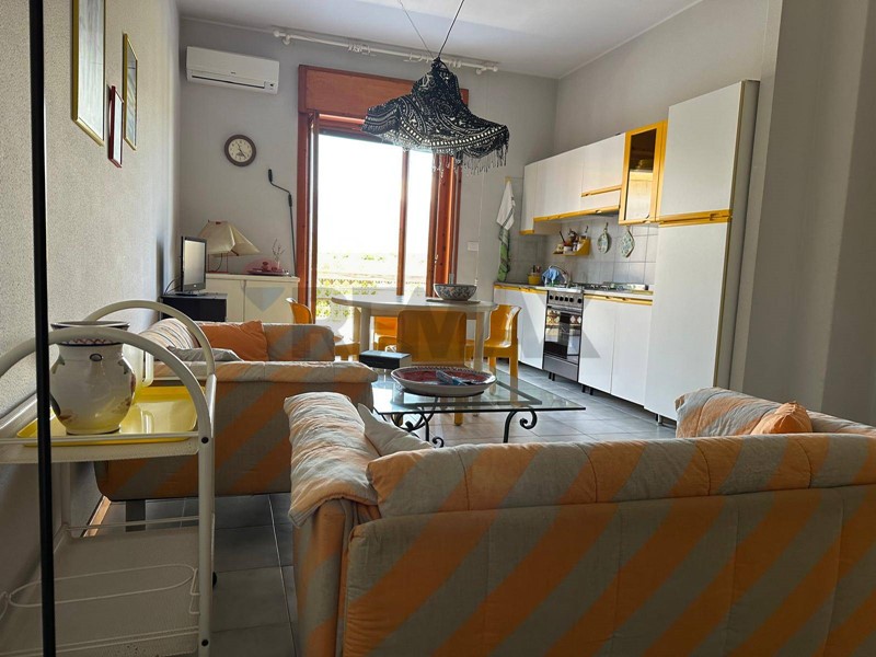 Trilocale in Vendita a Riposto, 85'000&euro;, 60 m²