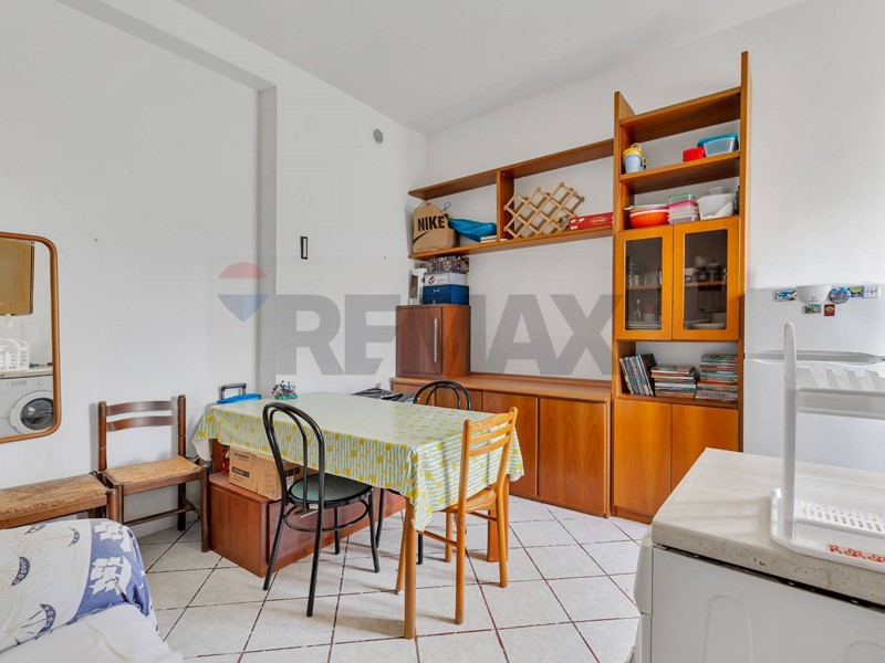 Bilocale in Vendita a Milano, 120'000&euro;, 38 m²