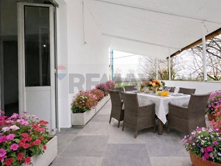 Quadrilocale in Vendita a Parma, 187'000&euro;, 120 m²