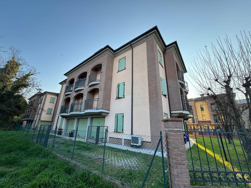 Quadrilocale in Vendita a Novi di Modena, 169'000&euro;, 168 m²