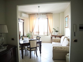 Quadrilocale in Vendita a Acireale, 99'000&euro;, 102 m²