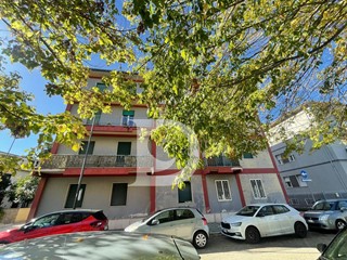 Trilocale in Vendita a Pescara, 98'000&euro;, 104 m²