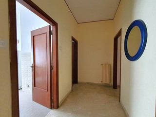 Quadrilocale in Affitto a Catanzaro, 620&euro;, 190 m²