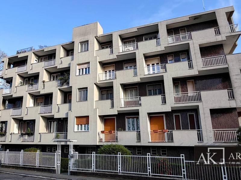 Trilocale in Vendita a Novara, 140'000&euro;, 97 m²