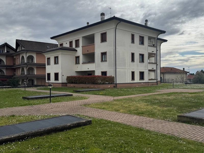 Bilocale in Vendita a Gorla Minore, 160'000&euro;, 85 m²