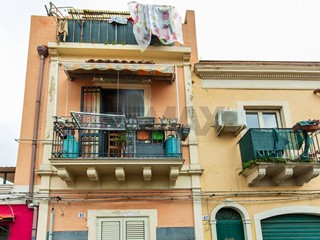 Appartamento in Vendita a Catania, 165'000&euro;, 95 m²
