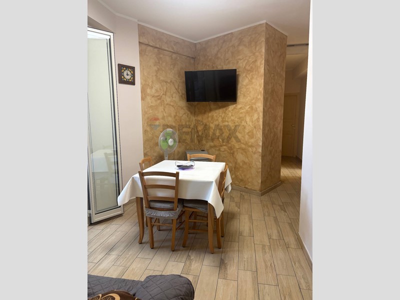 Trilocale in Vendita a Catania, 50'000&euro;, 65 m²