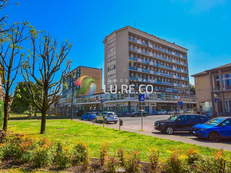 Bilocale in Vendita a Meda, 90'000&euro;, 65 m²