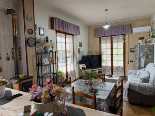 Appartamento in Vendita a Santa Flavia, 125'000&euro;, 146 m²