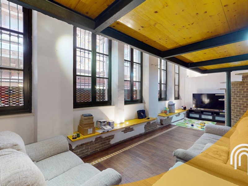 Loft in Vendita a Torino, 186'000&euro;, 173 m²