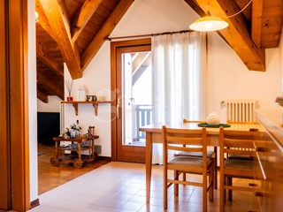 Trilocale in Vendita a Belluno, 220'000&euro;, 85 m², arredato, con Box