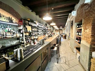 Attività commerciale in Vendita a Gallarate, 89'000&euro;, 115 m²