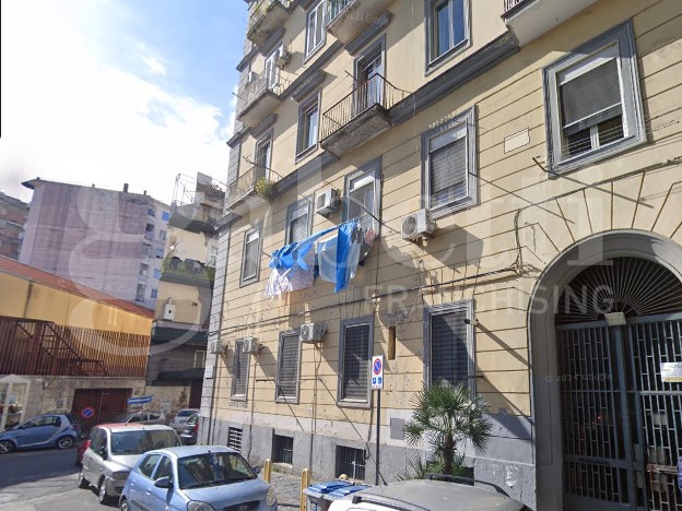 Bilocale in Vendita a Napoli, 115'000&euro;, 75 m²