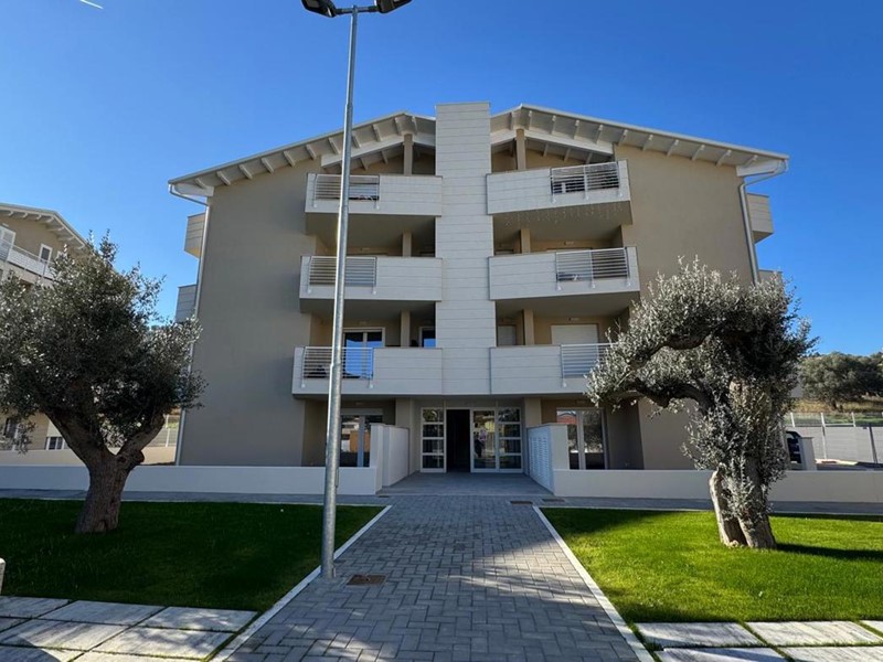 Quadrilocale in Vendita a Tortoreto, 264'000&euro;, 139 m²