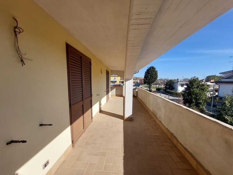 Quadrilocale in Vendita a Mosciano Sant'Angelo, 200'000&euro;, 140 m², arredato