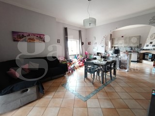 Quadrilocale in Vendita a Aprilia, 120'000&euro;, 110 m²