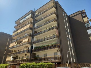 Appartamento in Vendita a Bari, 360'000&euro;, 161 m²