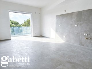 Trilocale in Vendita a Torrenova, 82 m²