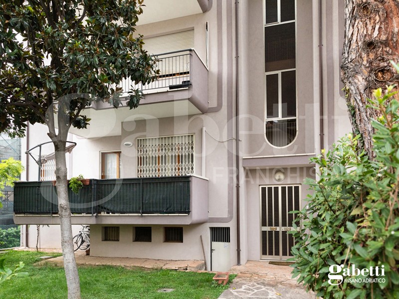 Quadrilocale in Vendita a Rimini, 329'000&euro;, 121 m², con Box