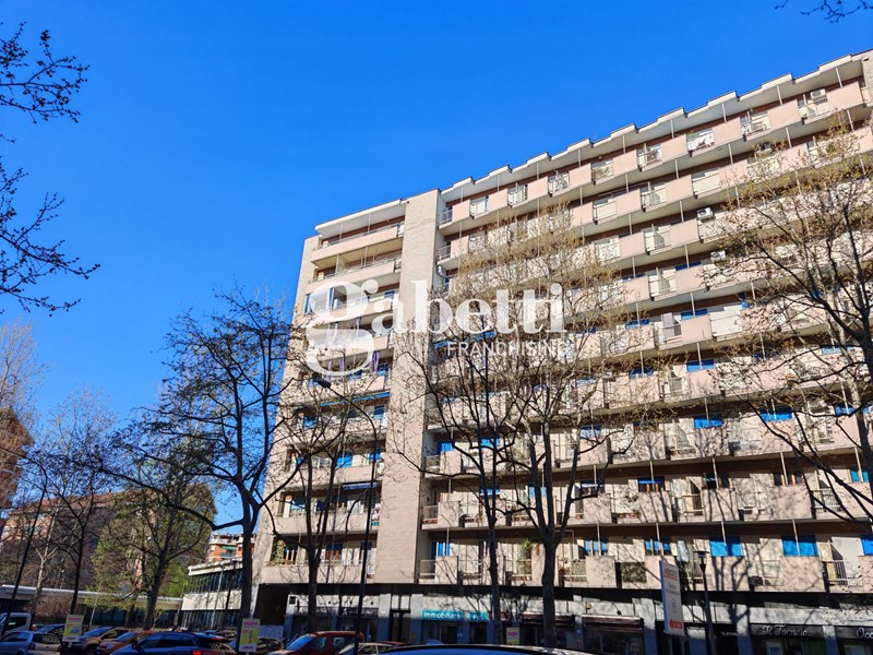 Trilocale in Vendita a Torino, 158'000&euro;, 85 m²