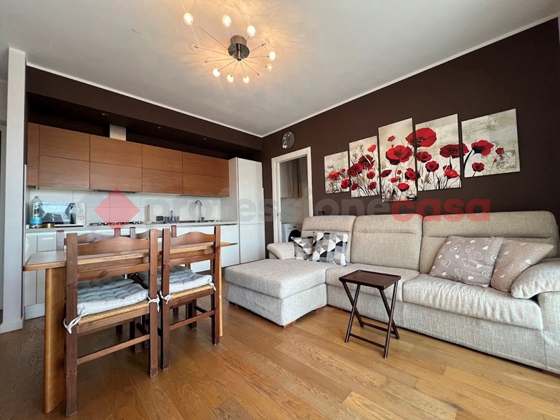 Bilocale in Vendita a Verona, 700&euro;, 55 m², arredato, con Box