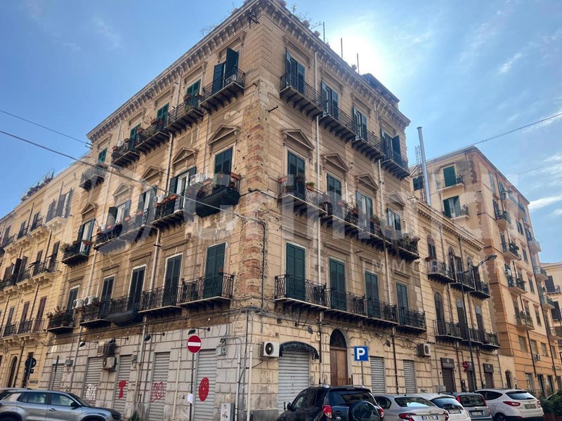 Appartamento in Vendita a Palermo, 570'000&euro;, 190 m²