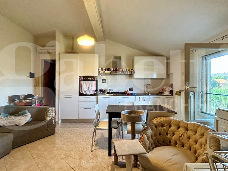 Bilocale in Vendita a Zola Predosa, 165'000&euro;, 70 m², con Box