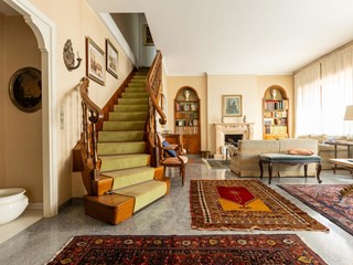 Appartamento in Vendita a Roma, 930'000&euro;, 315 m²