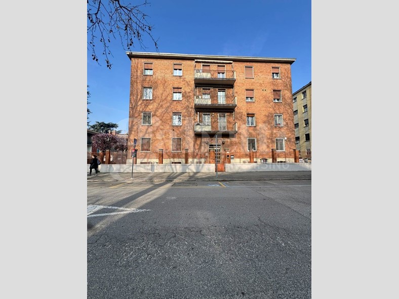 Trilocale in Vendita a Bologna, 225'000&euro;, 60 m², arredato