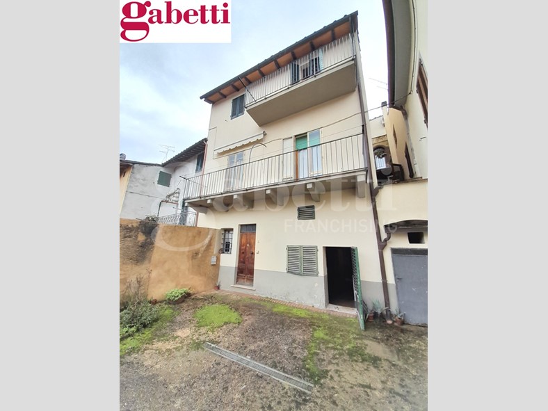 Appartamento in Vendita a Poggibonsi, 90'000&euro;, 90 m²