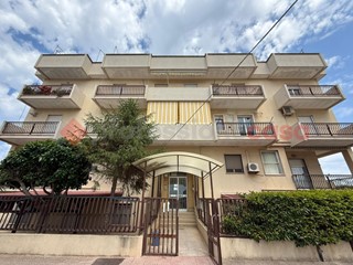 Quadrilocale in Vendita a Leporano, 98'000&euro;, 80 m²