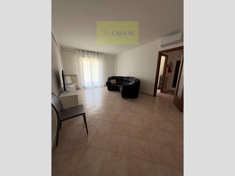 Quadrilocale in Affitto a Silvi, 90 m², arredato