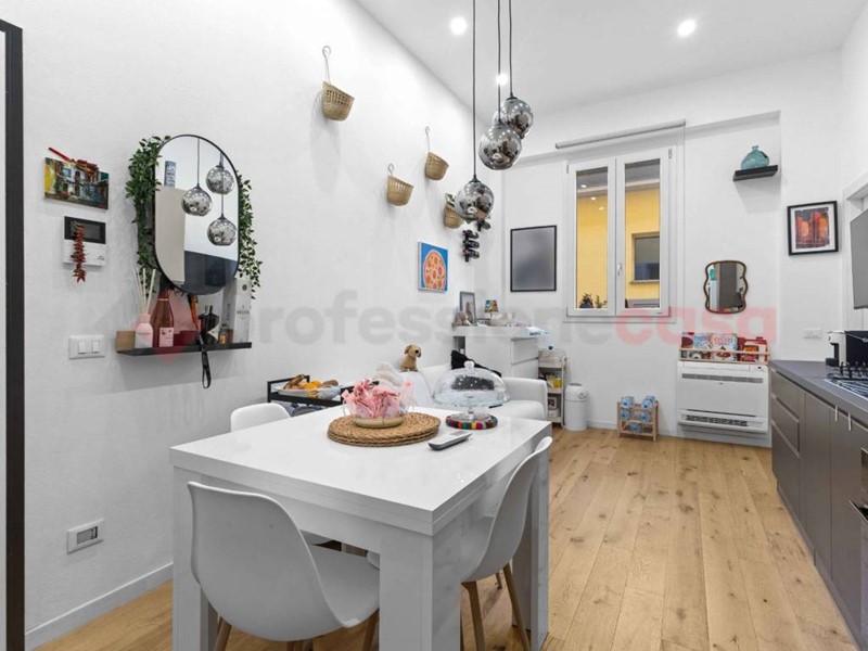 Bilocale in Vendita a Milano, 230'000&euro;, 45 m², arredato