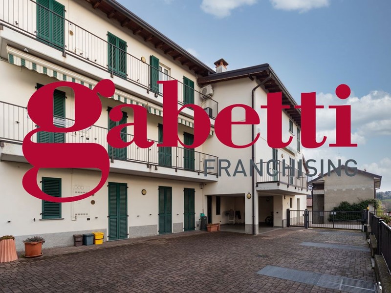 Trilocale in Vendita a Costa Masnaga, 197'000&euro;, 92 m², con Box
