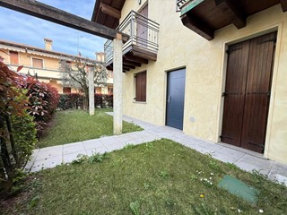 Trilocale in Vendita a Corte Franca, 259'000&euro;, 140 m², con Box