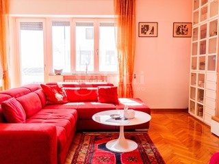 Trilocale in Vendita a Belluno, 180'000&euro;, 111 m², arredato, con Box