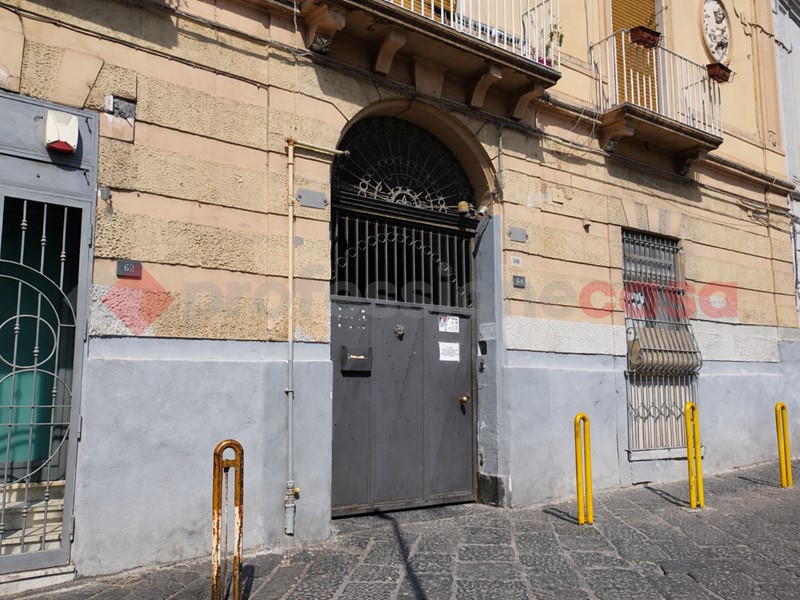 Appartamento in Vendita a Torre del Greco, 360'000&euro;, 180 m²