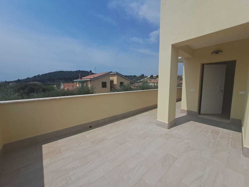 Appartamento in Vendita a Amelia, 240'000&euro;, 160 m², con Box