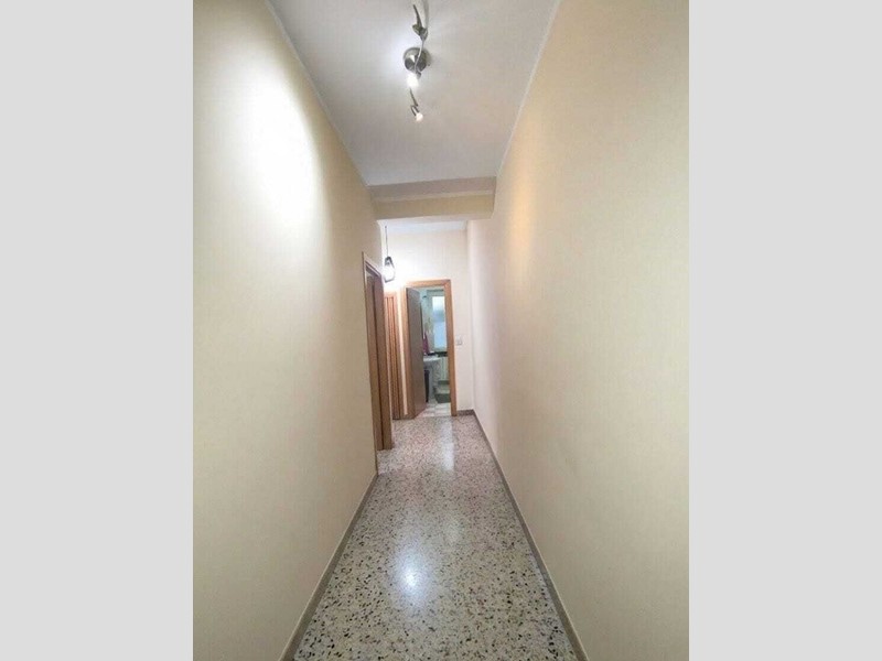 Appartamento in Vendita a Roma, 375'000&euro;, 165 m²