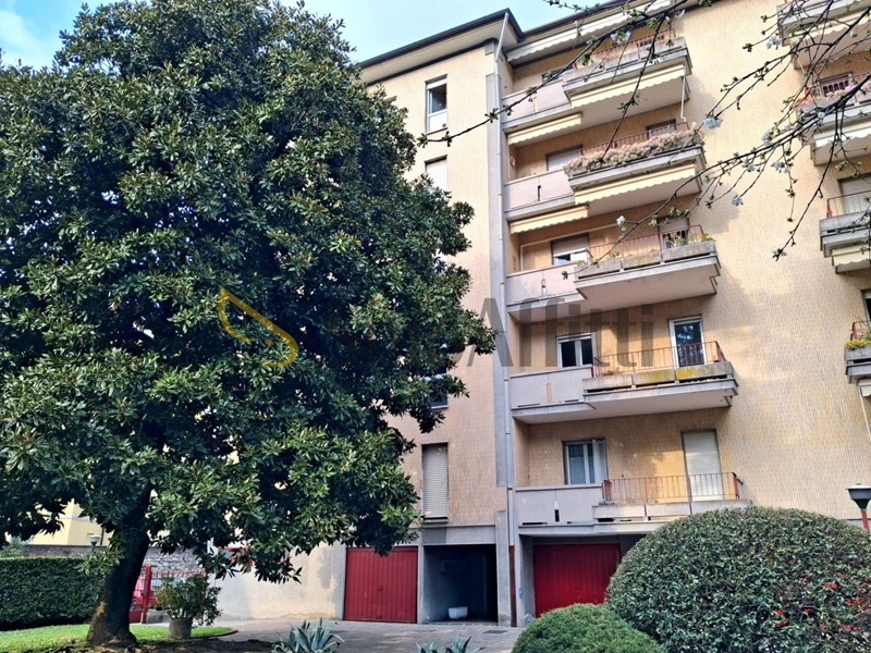 Bilocale in Affitto a Como, 830&euro;, 75 m², arredato