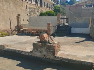 Appartamento in Vendita a Reggio Calabria, 50'000&euro;, 100 m²
