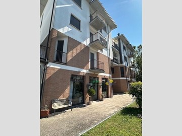 Bilocale in Vendita a Salsomaggiore Terme, 79'000&euro;, 190 m², con Box