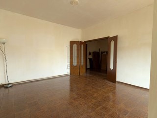 Quadrilocale in Vendita a Lucca, 160'000&euro;, 100 m²