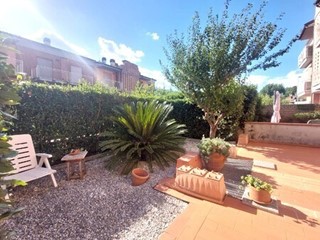 Quadrilocale in Vendita a Vaiano, 269'000&euro;, 90 m², con Box