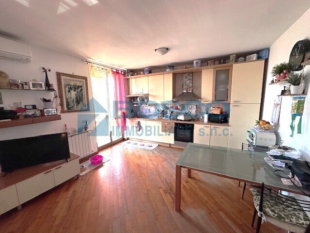 Quadrilocale in Vendita a La Spezia, zona Sarbia, 270'000&euro;, 93 m², con Box