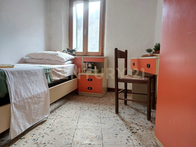 Quadrilocale in Vendita a Abbadia San Salvatore, 40'000&euro;, 76 m²