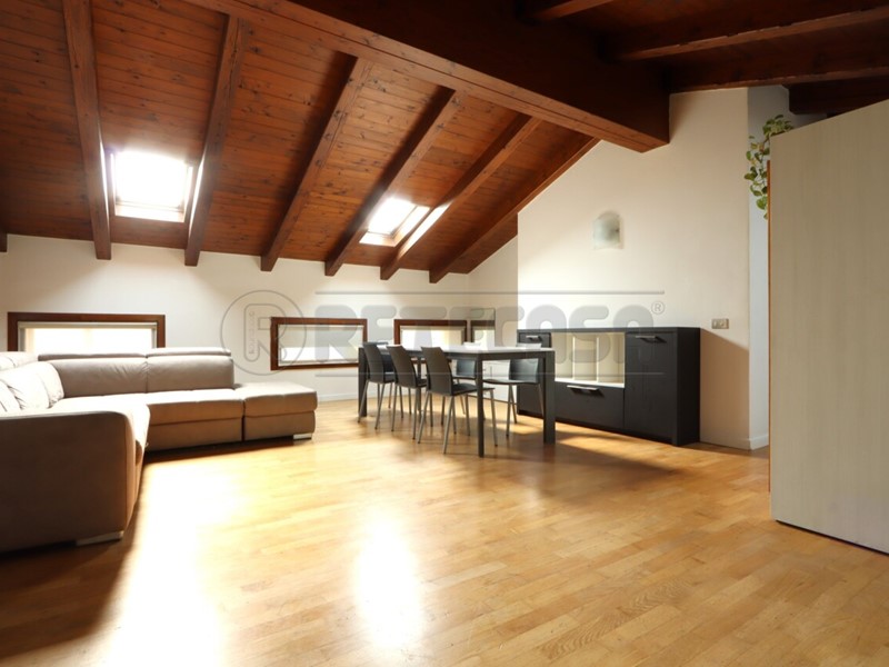 Appartamento in Affitto a Vicenza, 915&euro;, 101 m²
